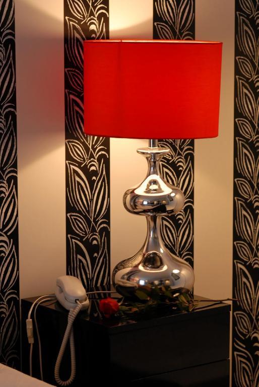 Hotel Le Martray อาร์-ซอง-เร ภายนอก รูปภาพ